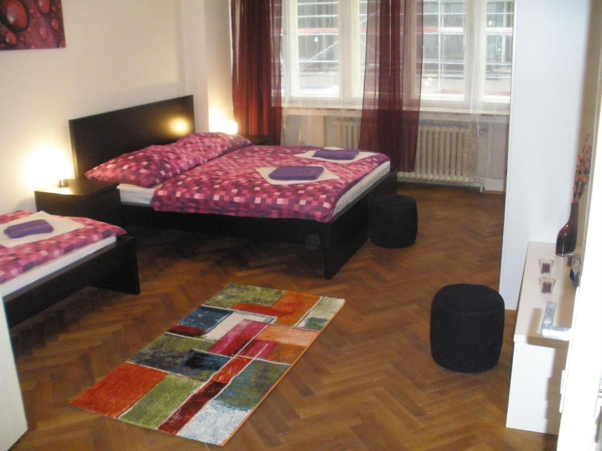 Apartments Tronicek Prague Luaran gambar