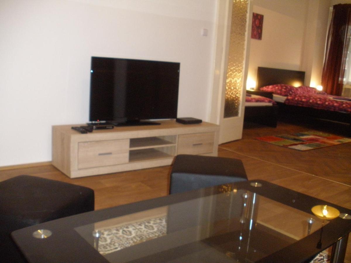 Apartments Tronicek Prague Luaran gambar