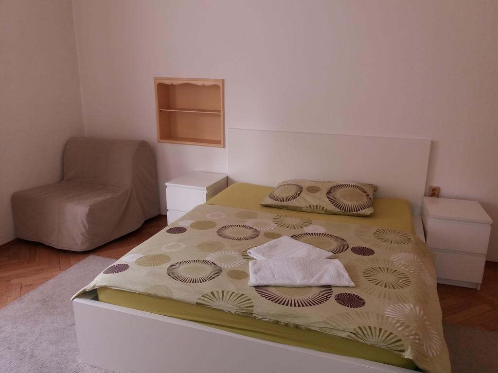 Apartments Tronicek Prague Luaran gambar