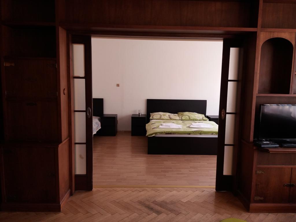 Apartments Tronicek Prague Luaran gambar